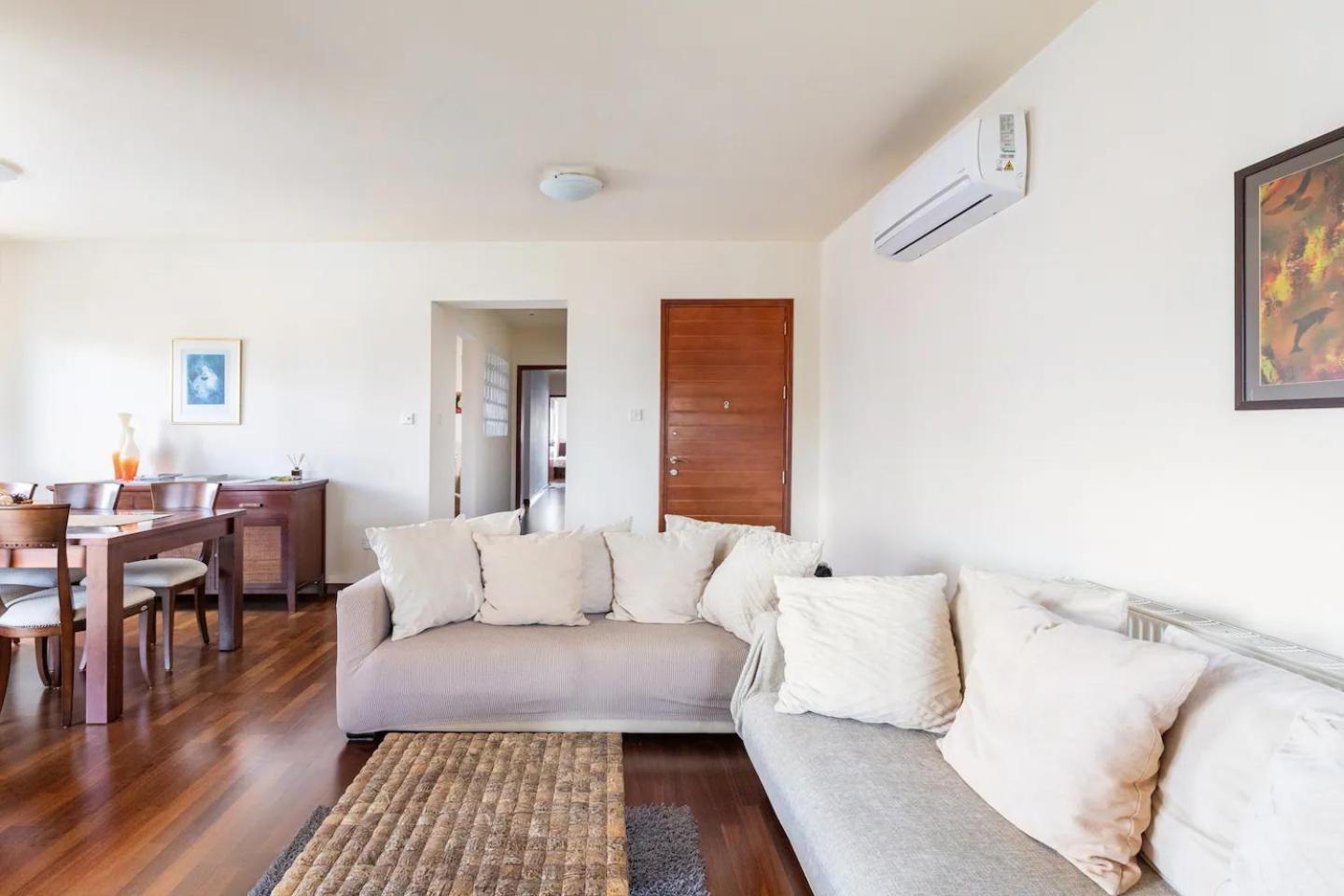 Warm In The Heart Of The Center - Balcony & View * Nicosie