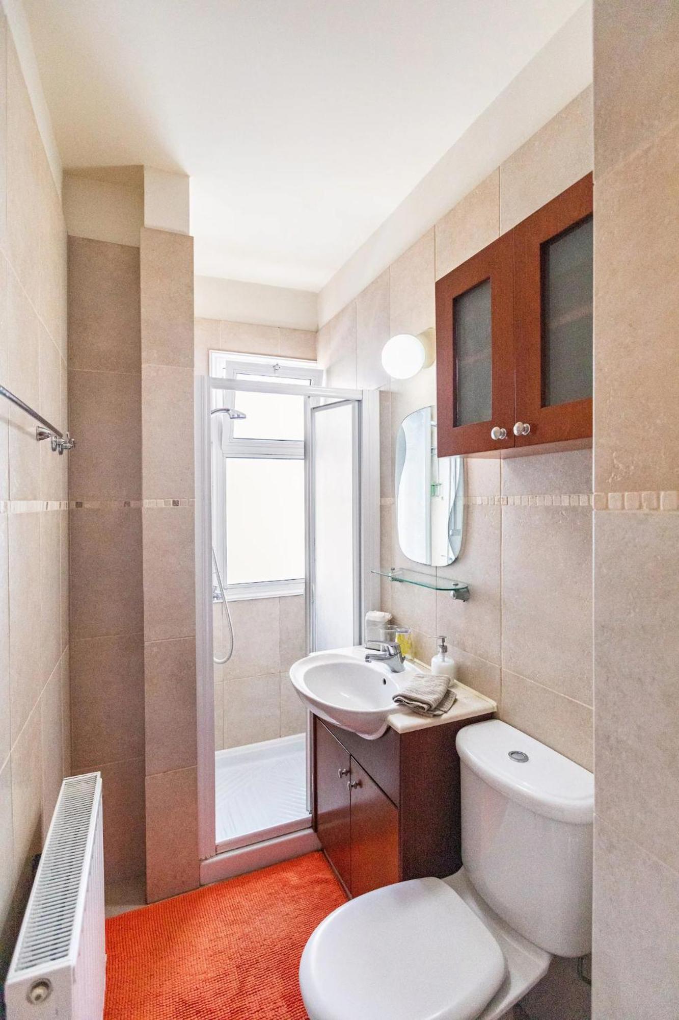 Warm In The Heart Of The Center - Balcony & View *